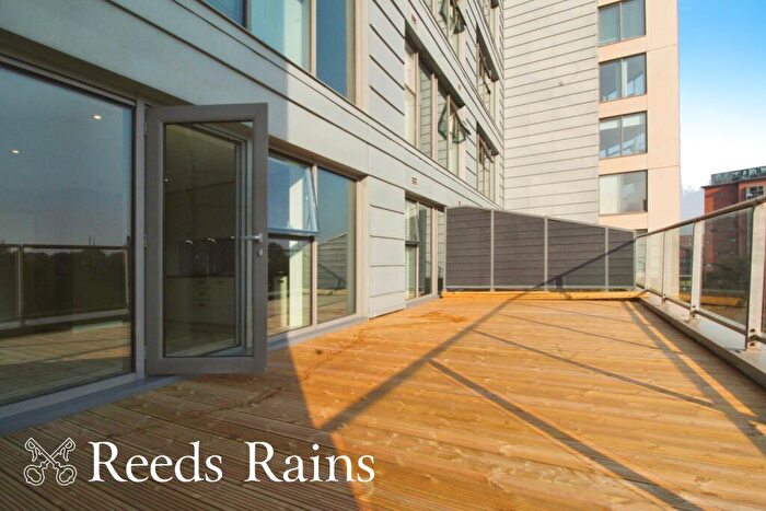 1 Bedroom Apartment For Sale In William Jessop Way, Liverpool, Merseyside, L3