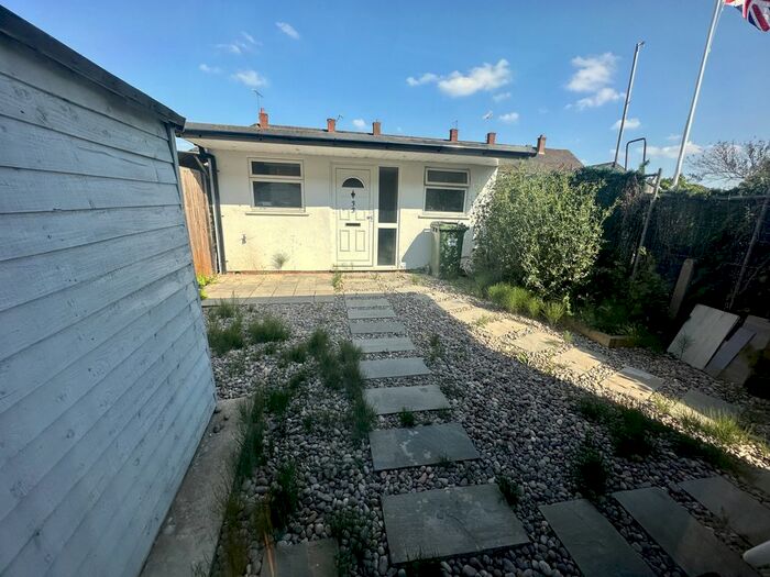 5 Bedroom Terraced House To Rent In Hampden Road, Slough, Berkshire, SL3