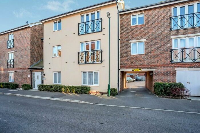 1 Bedroom Flat To Rent In Meaden Way, Felpham, Bognor Regis, PO22