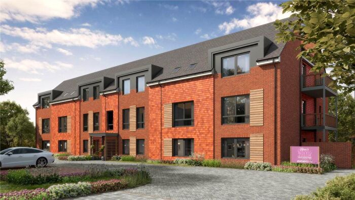 2 Bedroom Apartment For Sale In Shores Road, Horsell, GU21