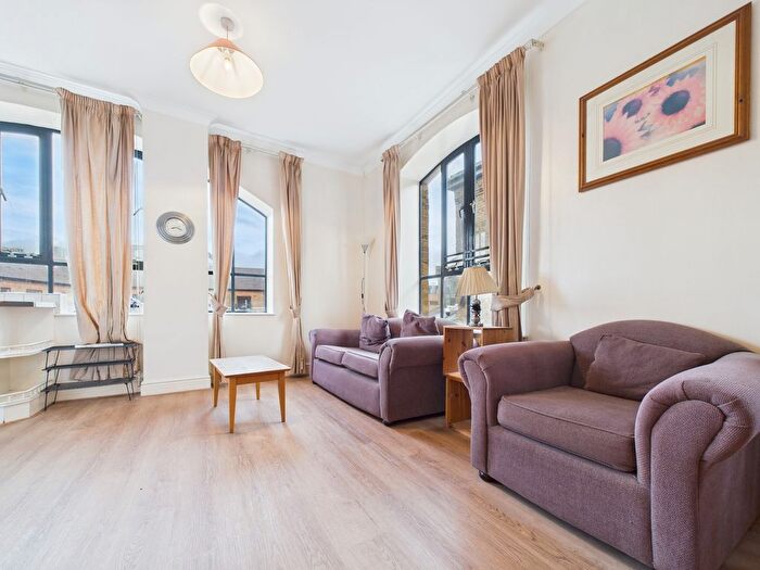 1 Bedroom Flat To Rent In Slipway House, E14