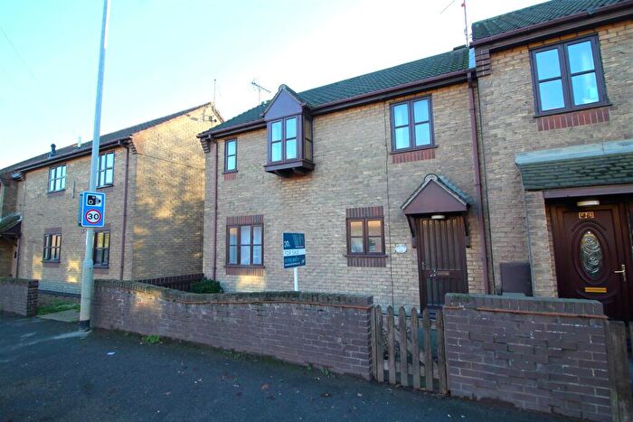 3 Bedroom End Of Terrace House For Sale In Poles Court, Whittlesey, Peterborough, PE7