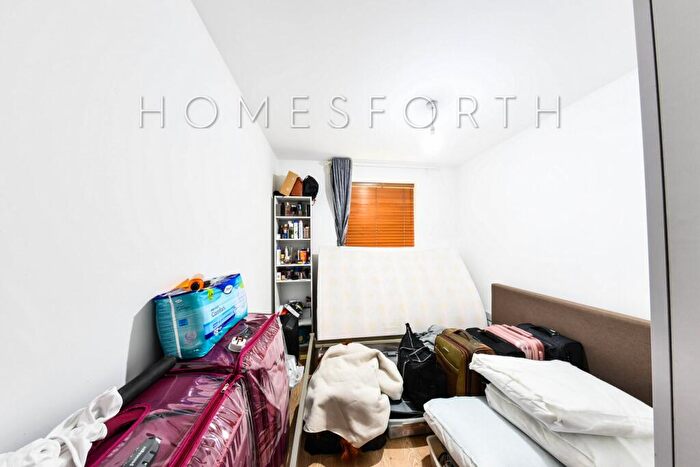 1 Bedroom Flat For Sale In Draycott Close, Cricklewood, NW2