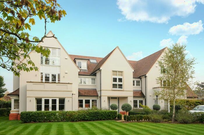 2 Bedroom Flat To Rent In Westbourne Place, Farnham GU9