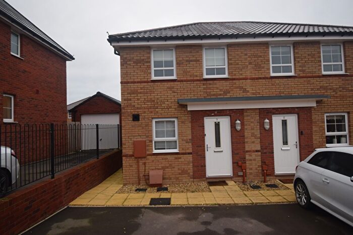 2 Bedroom Semi-Detached House To Rent In Shilling Close, North Petherton, Bridgwater, TA6