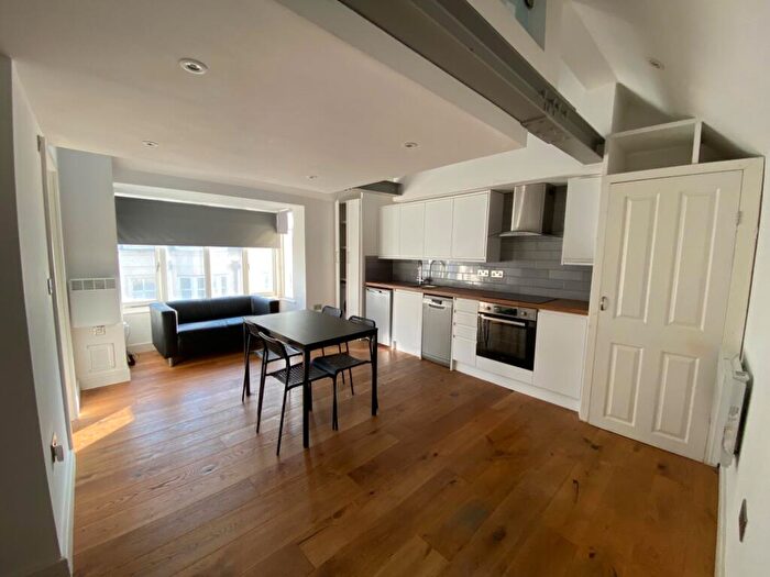 Studio To Rent In Madeira Place, BN2