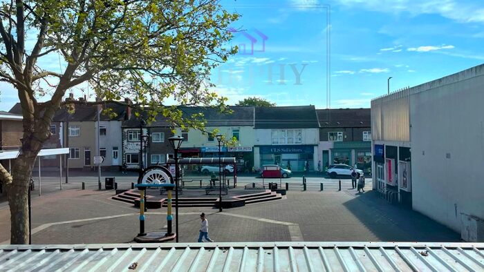 3 Bedroom Flat To Rent In Shopping Precinct, Station Lane, Featherstone, Pontefract, WF7