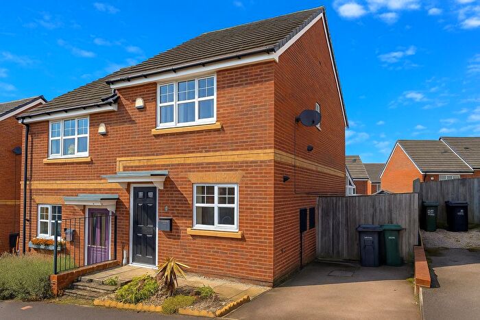 2 Bedroom Semi Detached House For Sale In Samuel Way, Shipley, BD18