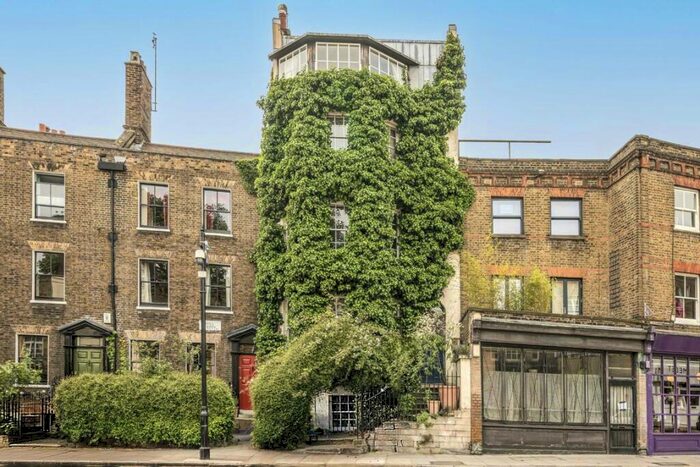 4 Bedroom House To Rent In Cross Street, Islington, N1