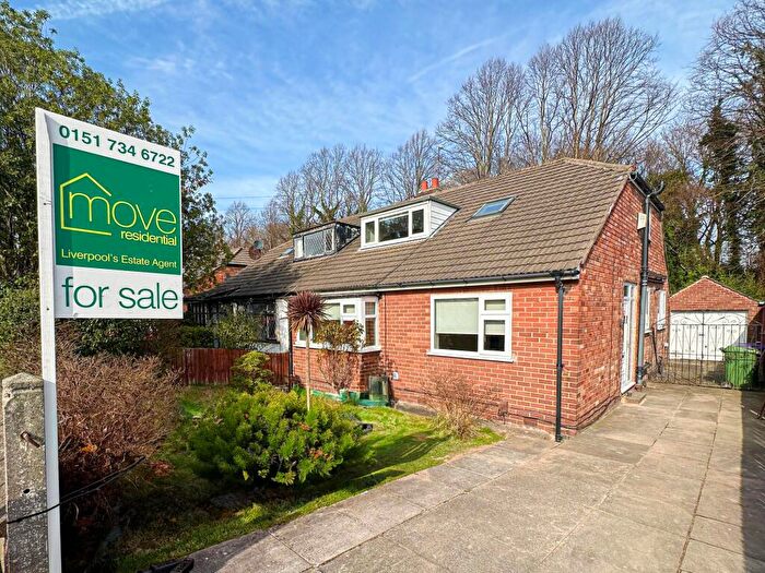 3 Bedroom Semi-Detached Bungalow For Sale In Station Road, Woolton, L25
