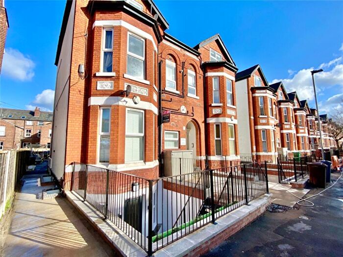 2 Bedroom Flat To Rent In Central Road, West Didsbury, Manchester, M20