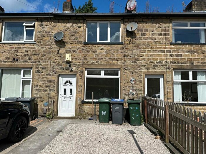 2 Bedroom Terraced House To Rent In Aireworth Grove, Keighley, BD21