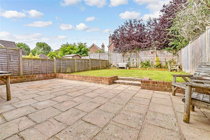 3 Bedroom Link Detached House For Sale In Greenhill, Staplehurst, Kent, TN12