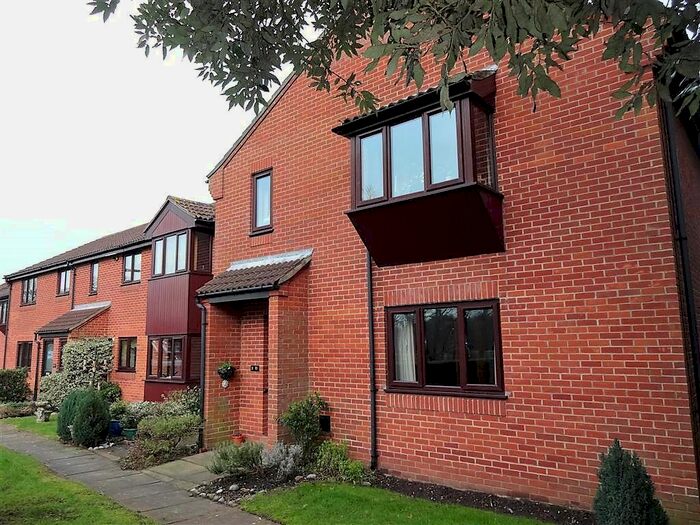 2 Bedroom Flat To Rent In Herne Court, Overstrand Road, Cromer, Norfolk NR27