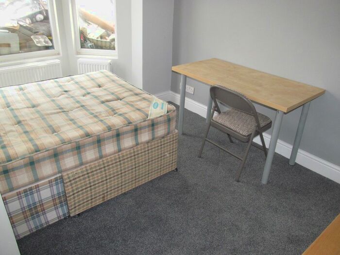 7 Bedroom Terraced House To Rent In Norris Road, Reading, RG6