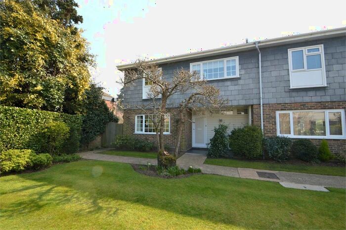 3 Bedroom End Of Terrace House To Rent In Angas Court, Weybridge, KT13
