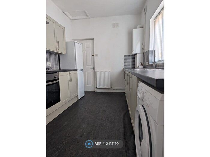 2 Bedroom Flat To Rent In Stanhope Road, South Shields, NE33