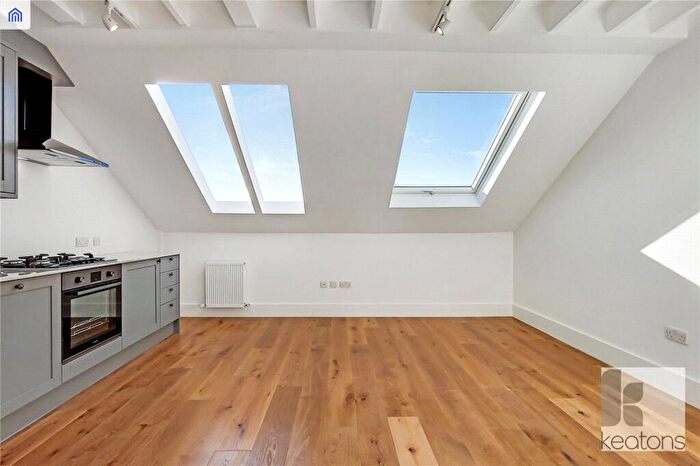 1 Bedroom Flat To Rent In Elderfield Road, Hackney, London, E5