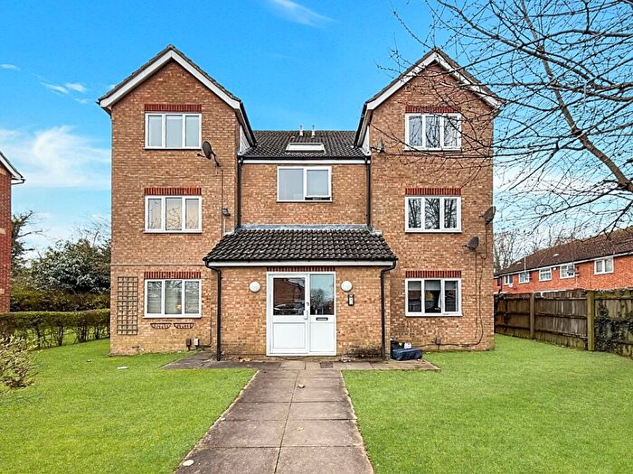 2 Bedroom Apartment For Sale In Milton Way, Houghton Regis, LU5