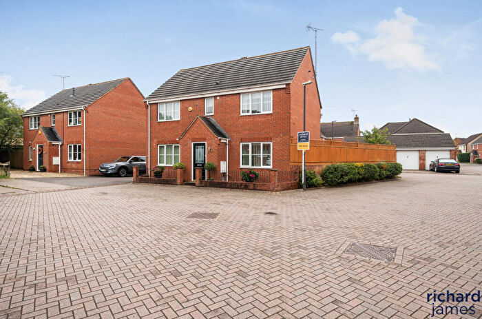 4 Bedroom Detached House For Sale In Hatch Road, Upper Stratton, Swindon, SN3