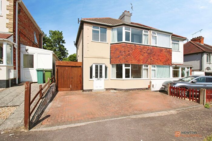 3 Bedroom Semi-Detached House For Sale In Cleveleys Avenue, Braunstone Town, Leicester, LE3