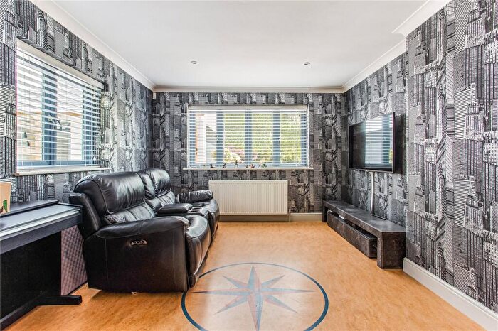 5 Bedroom Detached House For Sale In Harmer Green Lane, Welwyn, Hertfordshire, AL6