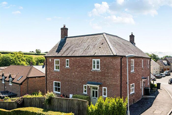 3 Bedroom End Of Terrace House For Sale In Haydon Hill Close, Charminster, Dorchester, DT2