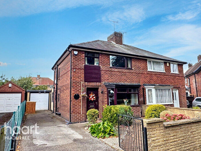 3 Bedroom Semi Detached House For Sale In Park Drive, Nottingham, NG15