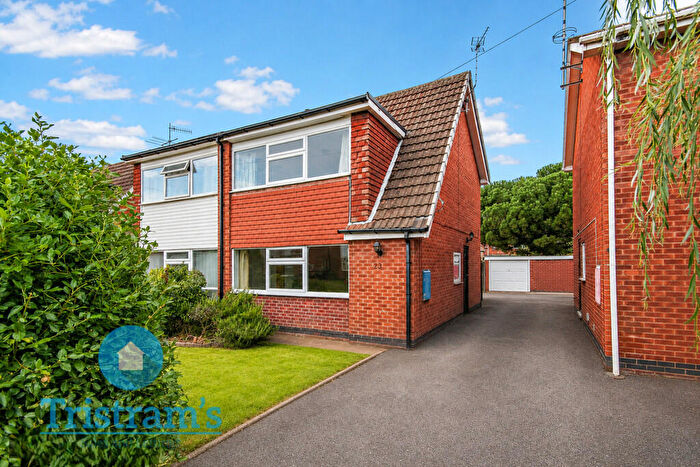 3 Bedroom Semi-Detached House To Rent In Elswick Drive, Beeston, NG9
