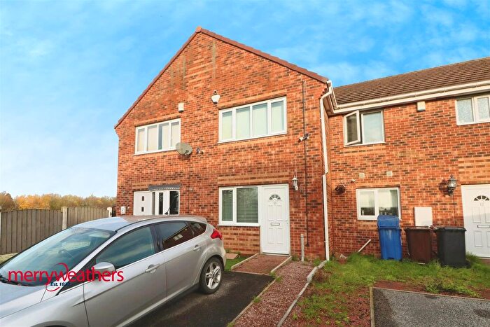 2 Bedroom Terraced House For Sale In Ashlea, Thurnscoe, Rotherham, S63
