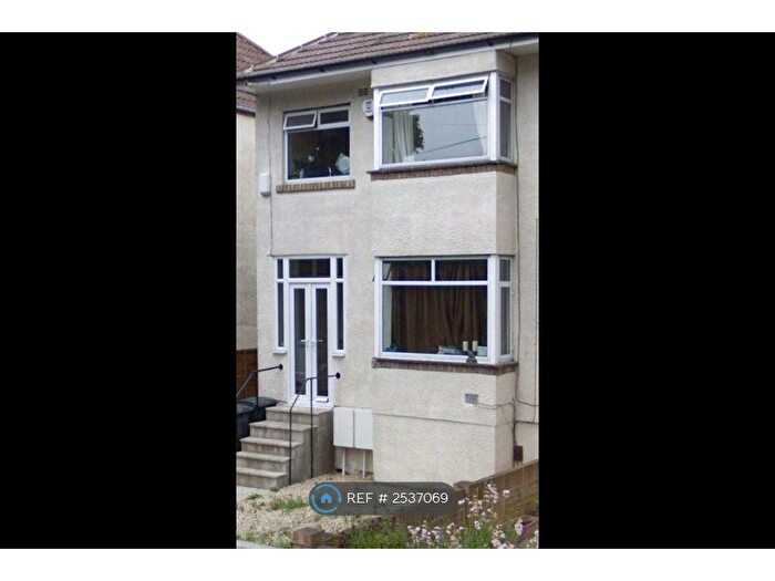 2 Bedroom Flat To Rent In Muller Road, Bristol, BS7