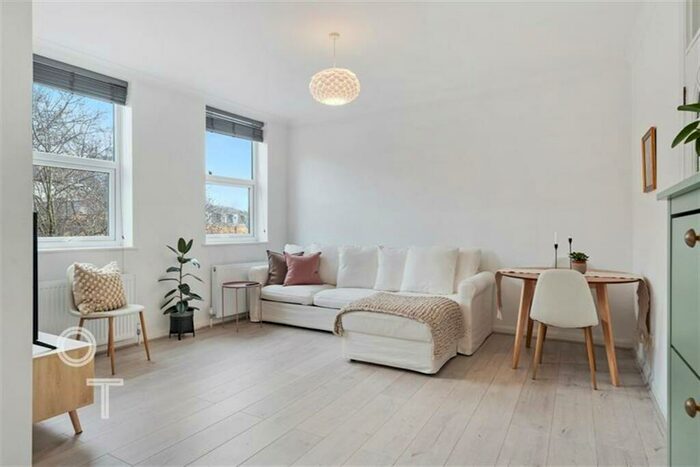 1 Bedroom Flat To Rent In Castlehaven Road, NW1