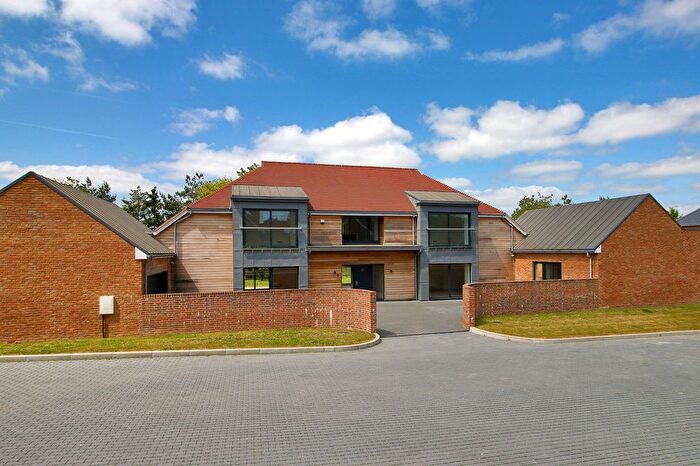 5 Bedroom Detached House For Sale In Oakview Place, Worth Farm, TN22