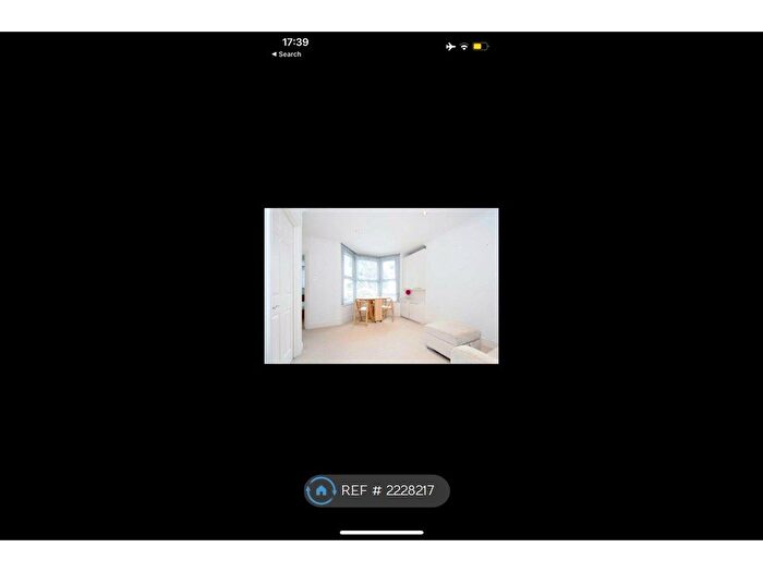 1 Bedroom Flat To Rent In Rodenhurst Road, London, SW4