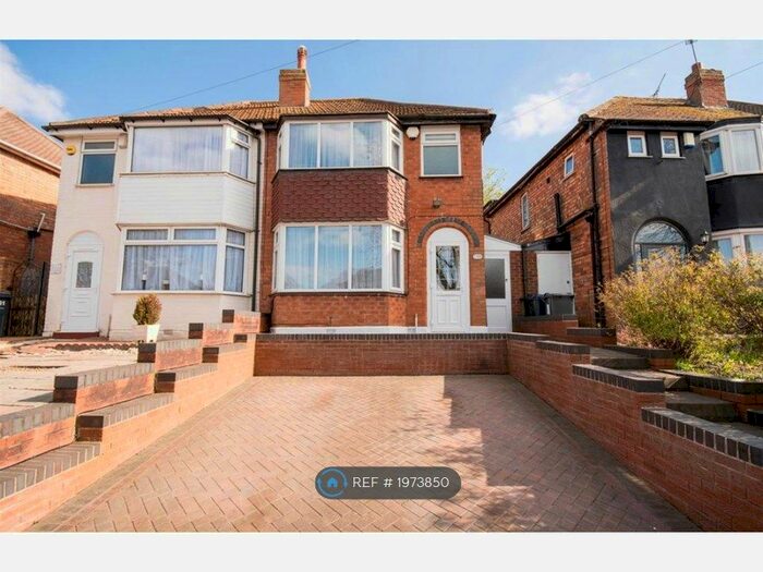 2 Bedroom Semi-Detached House To Rent In Parkdale Road, Birmingham, B26