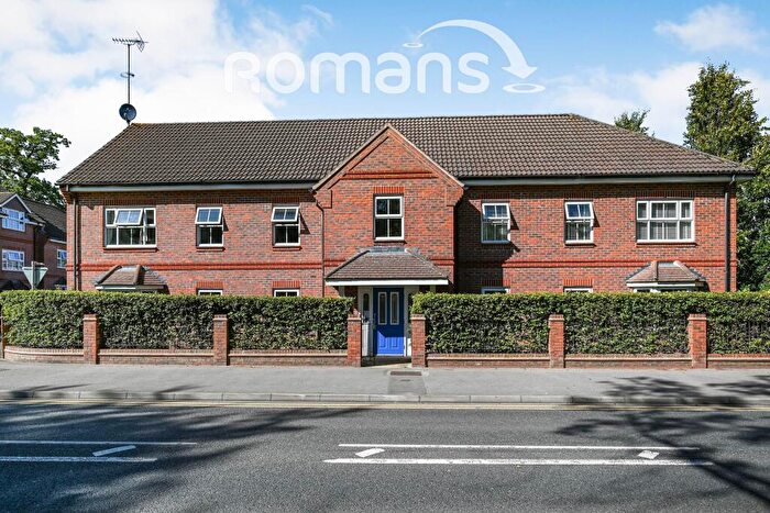 2 Bedroom Flat To Rent In Talavera Close, Crowthorne, RG45