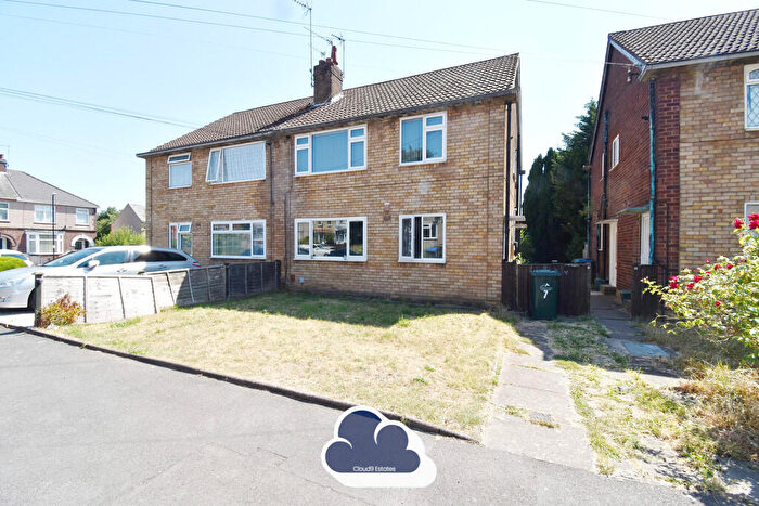 2 Bedroom Maisonette For Sale In Dillam Close, Longford, CV6