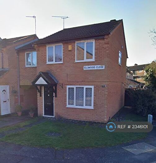 3 Bedroom Semi-Detached House To Rent In Ellwood Close, Leicester, LE5