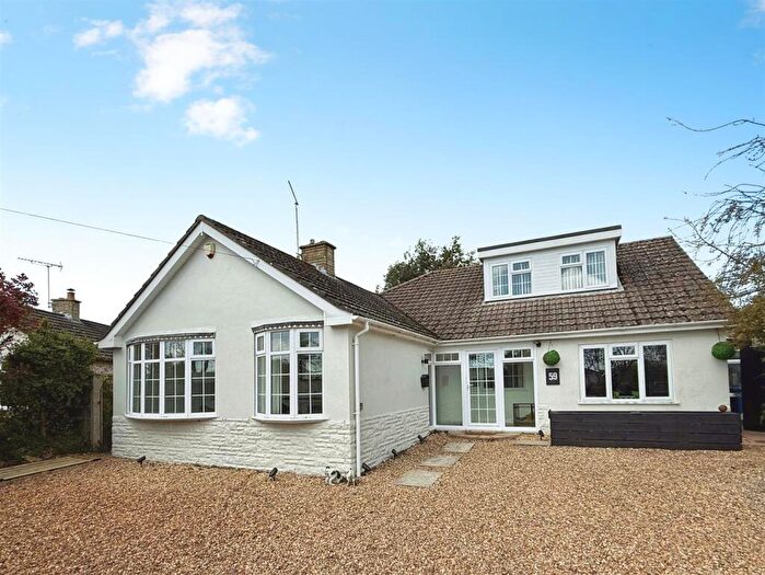 4 Bedroom Detached House To Rent In Leigh Lane, Wimborne, BH21