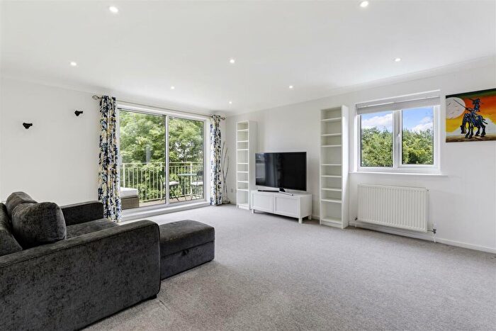 2 Bedroom Apartment To Rent In Basing Road, Banstead, SM7