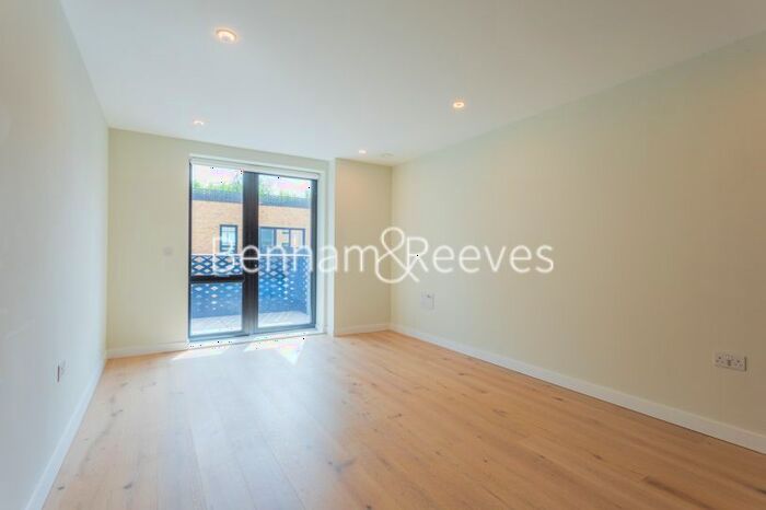 1 Bedroom Flat To Rent In Middle Road, Hanwell, W7