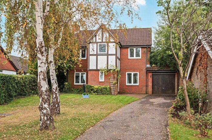 4 Bedroom Detached House For Sale In Roedean Close, Orpington, BR6