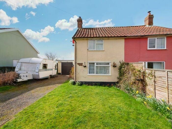 2 Bedroom Semi-Detached House For Sale In Helmingham Road, Otley, IP6