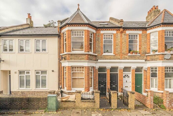 3 Bedroom Property To Rent In Littlebury Road, London, SW4