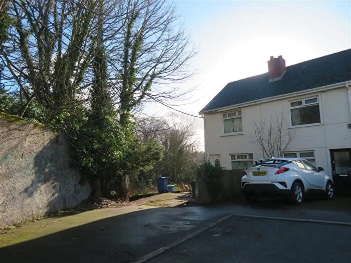 3 Bedroom Semi-Detached House For Sale In Sunnymede Avenue, Belfast, BT17