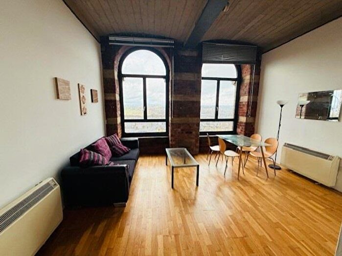 1 Bedroom Flat To Rent In Velvet Mills, Bradford, BD9