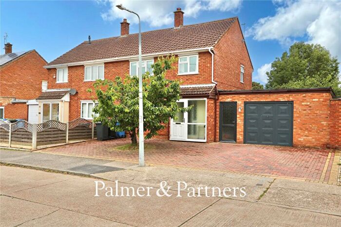 3 Bedroom Semi Detached House For Sale In Stonechat Road, Ipswich, Suffolk, IP2