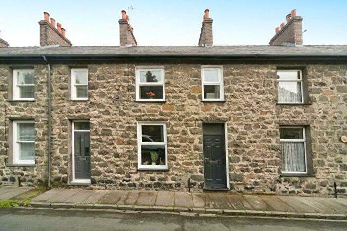 2 Bedroom Terraced House To Rent In Penmaenmawr, LL34