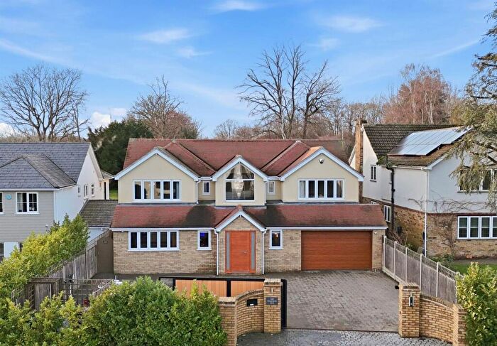 5 Bedroom Detached House For Sale In Hanging Hill Lane, Hutton, Brentwood, CM13