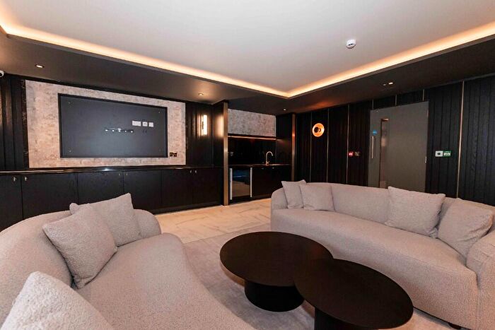 2 Bedroom Apartment To Rent In Ordsall Lane, Manchester, Greater Manchester, M5